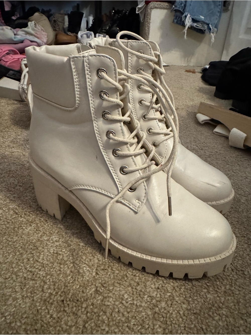 Women's Lace-Up Chunky Heel Boot - Cream